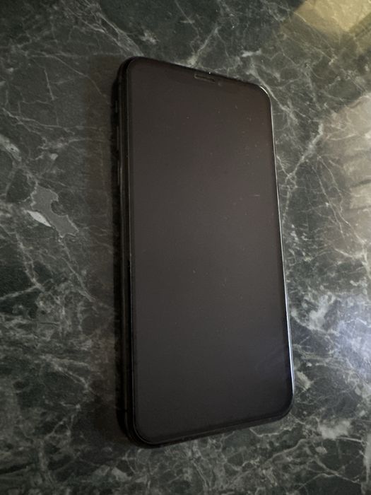 Iphone xs,64 GB.