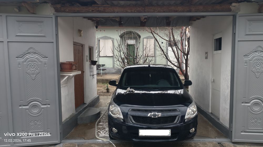 Коттедж 2 сотихлик 3 хона сотилади