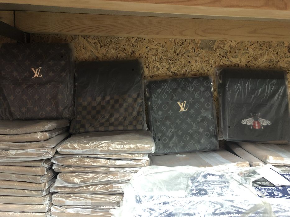 Чанта Louis vuitton,Gucci
