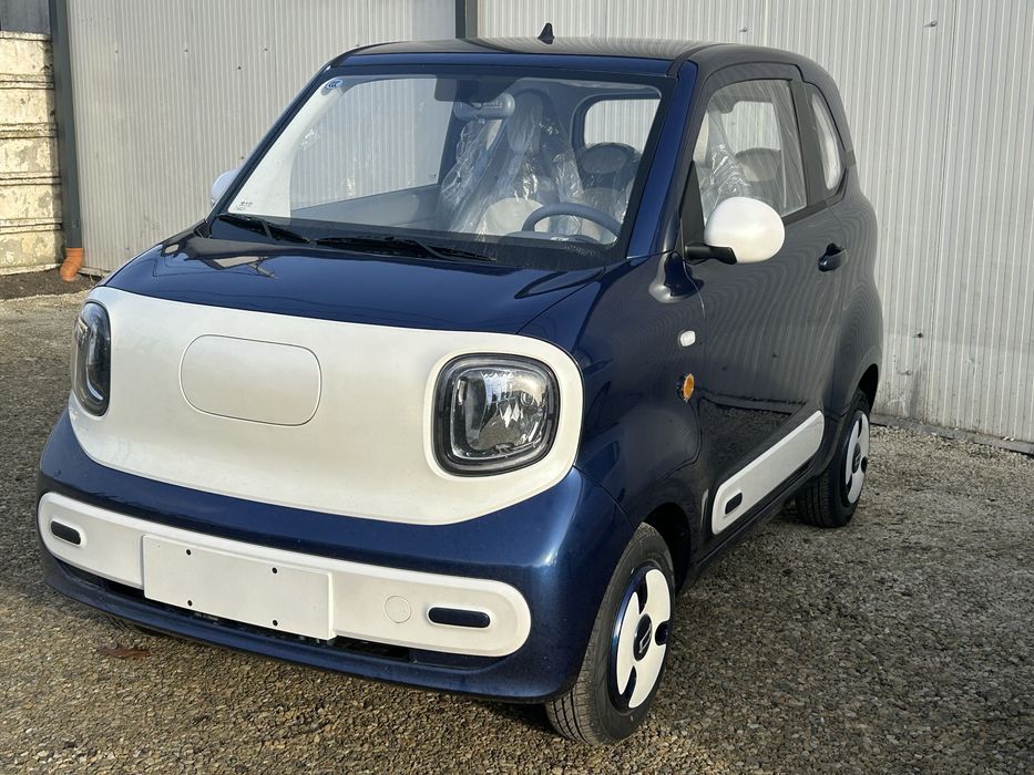 Aigo M1//16 ani//4 locuri//180 km autonomie//camera//Ac//16 ani