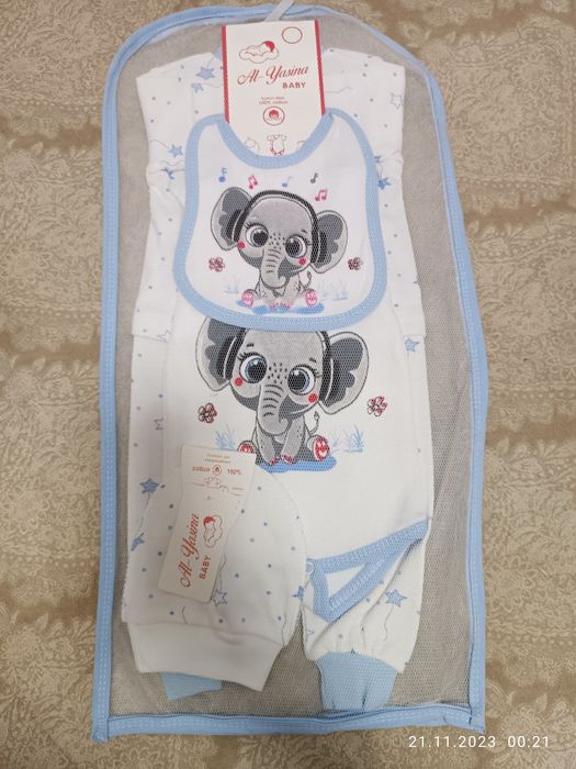 Костюмчик на младенцев до года