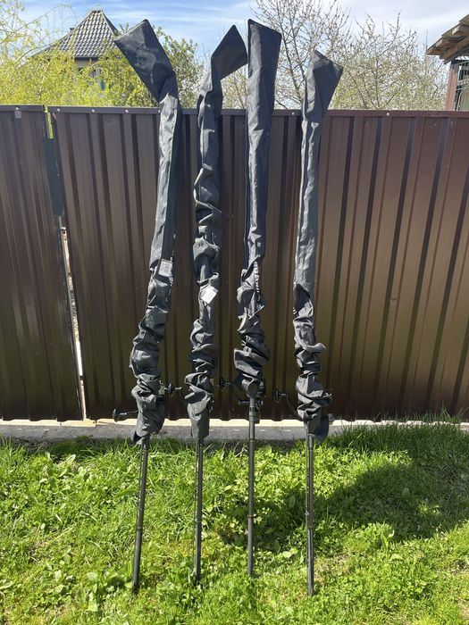 Set 4 Lansete Pro Fl Carp Legend 3,90m 3,75 lbs + Mulineta DP70FR Long Cast cu 11 rulmenti, Baitrunner