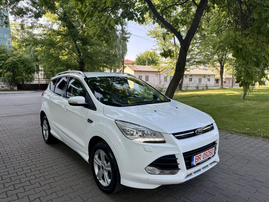 FORD Kuga 2015 — imagine 2