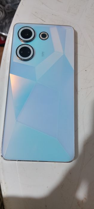 Продам телефон TECNO CAMON 20