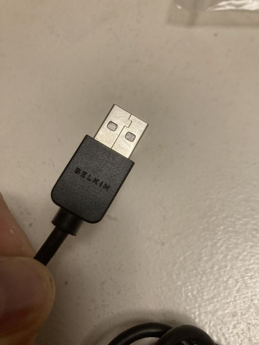 Incarcator ipod original . Adaptor ipad . Incarcator iphone 4 apple