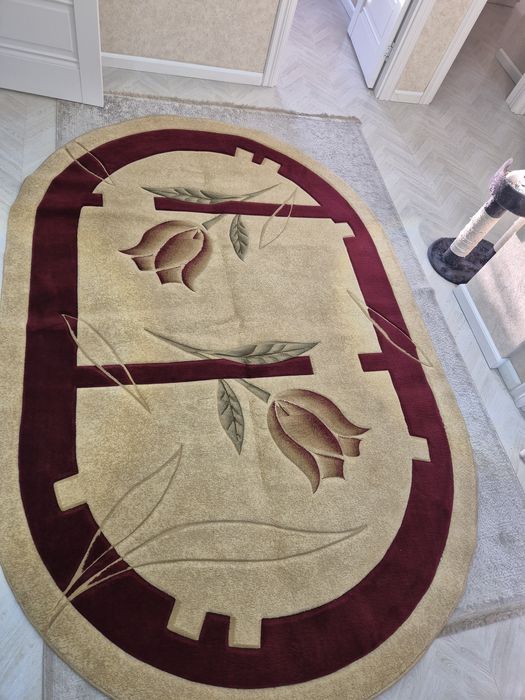 Продаётся ковёр 2 на 3 турецкий