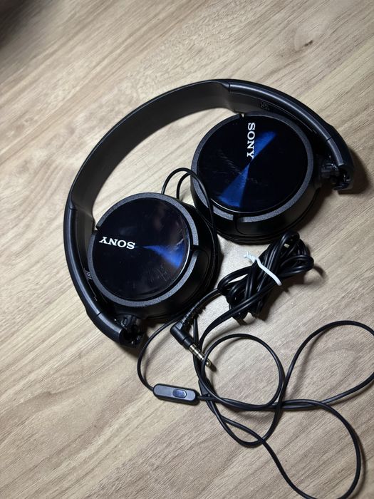 Căști Sony cu fir
