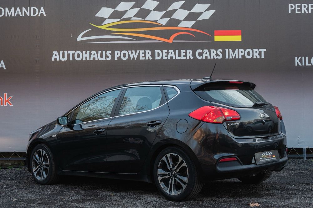 Kia Ceed-2014-navi- scaune /volan incalzit- camera- clima -led fata