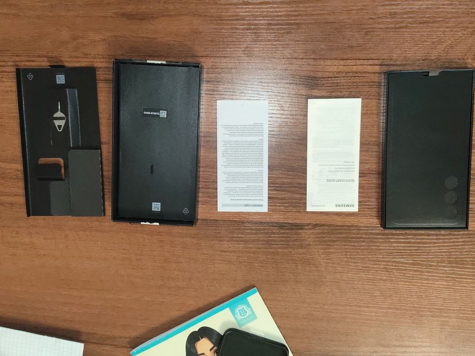 Коробок от Samsung S23+