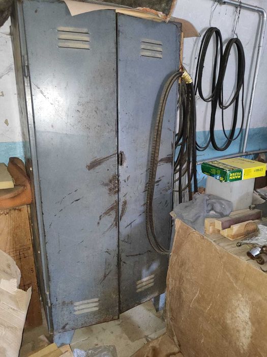 Продам шкафы металлические