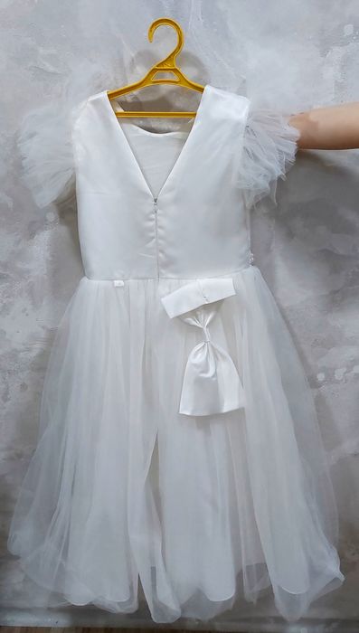 Продам платье для девочки