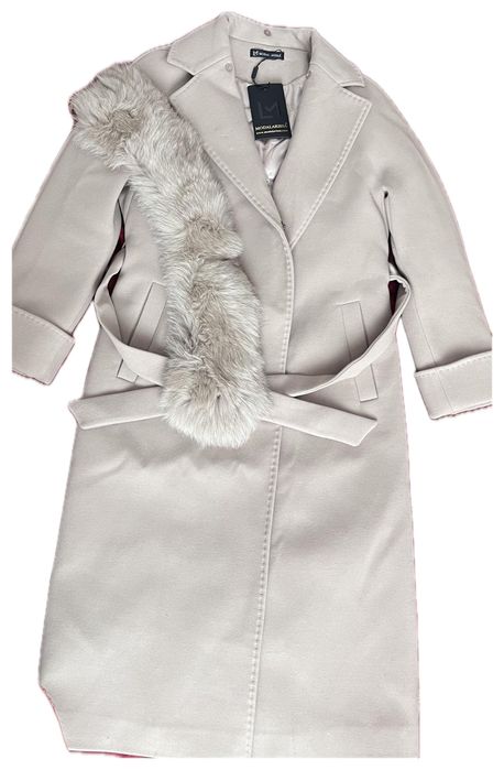 Продам пальто 44-46 размер (новый)