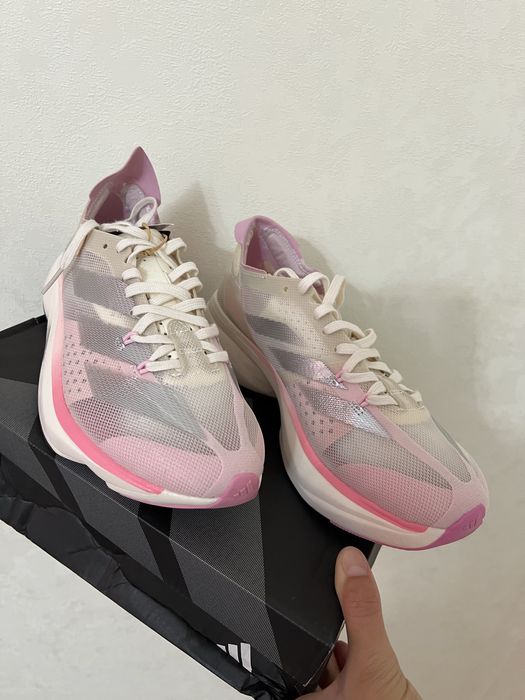 Продам новый кроссовку