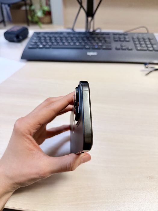 Iphone 16 Pro с гаранция