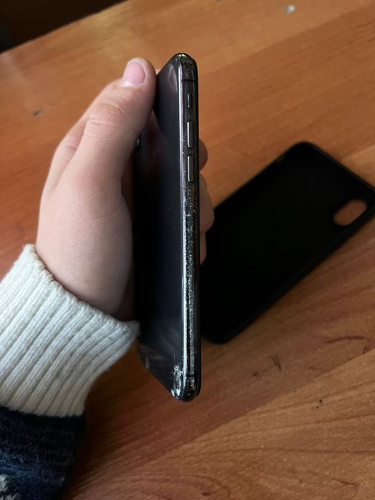 iPhone X в продаже