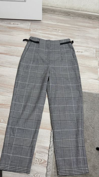 Классический брюки, и юбка