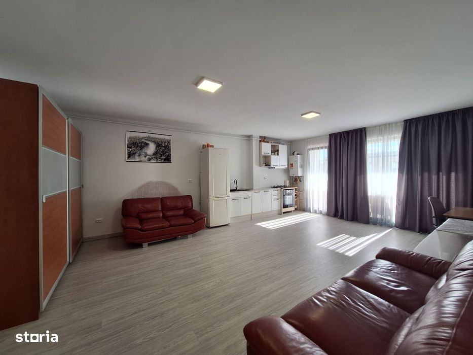 Apartament cu 2 camere, 55 mp, balcon, zona Eroilor (blocurile albe) — fotografia 1