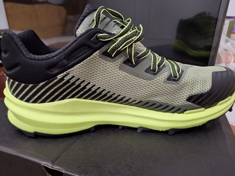 Кроссовки The North face