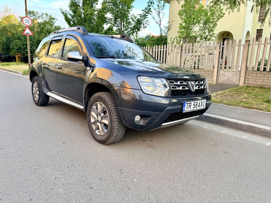 DACIA Duster