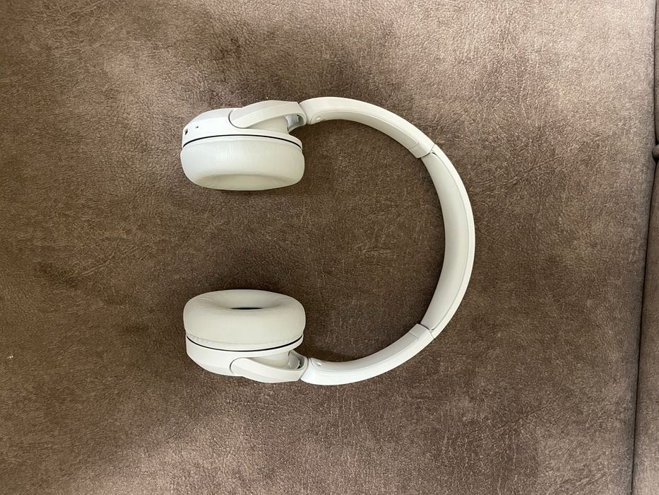 Продам наушники Sony wh ch 520