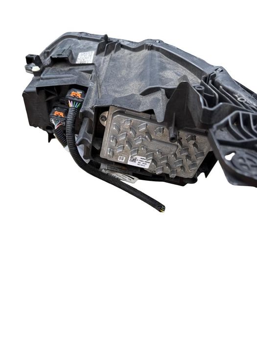 Far Dreapta Fata Peugeot 3008 Suv Ii M_ 2016 - > 89914772