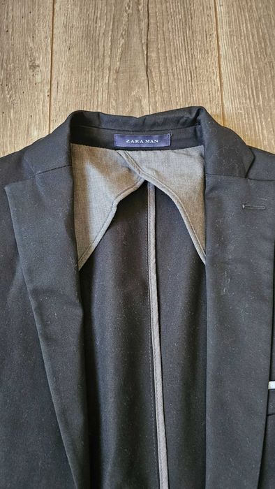 Черно мъжко сако ZARA