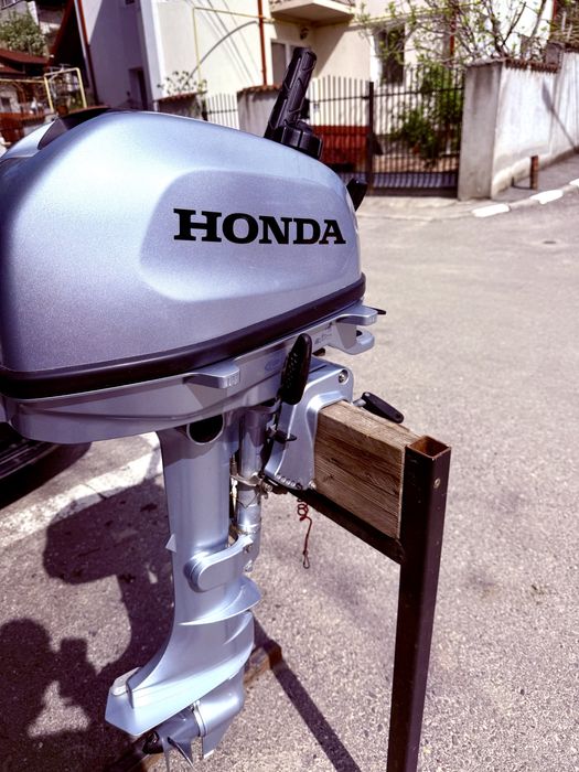 Motor de barca HONDA 5 CP
