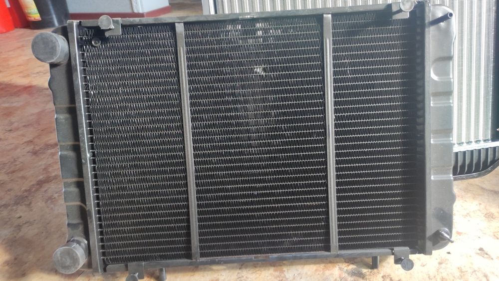 Радиатор на Газель УАЗ 25.000тг