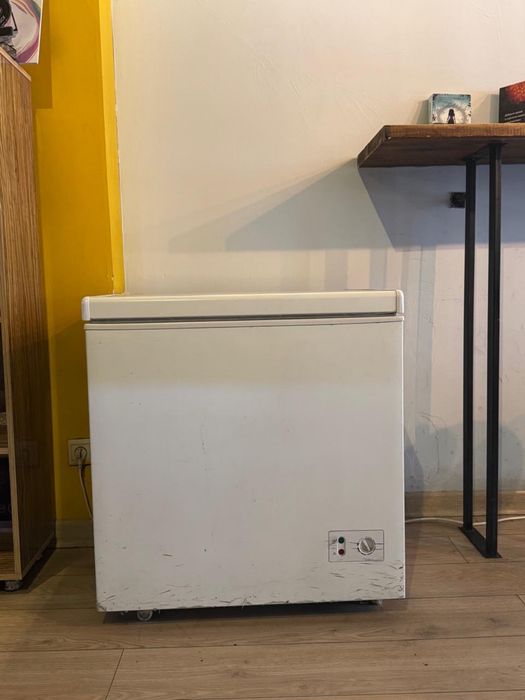 Морозильник в хорошем состоянии