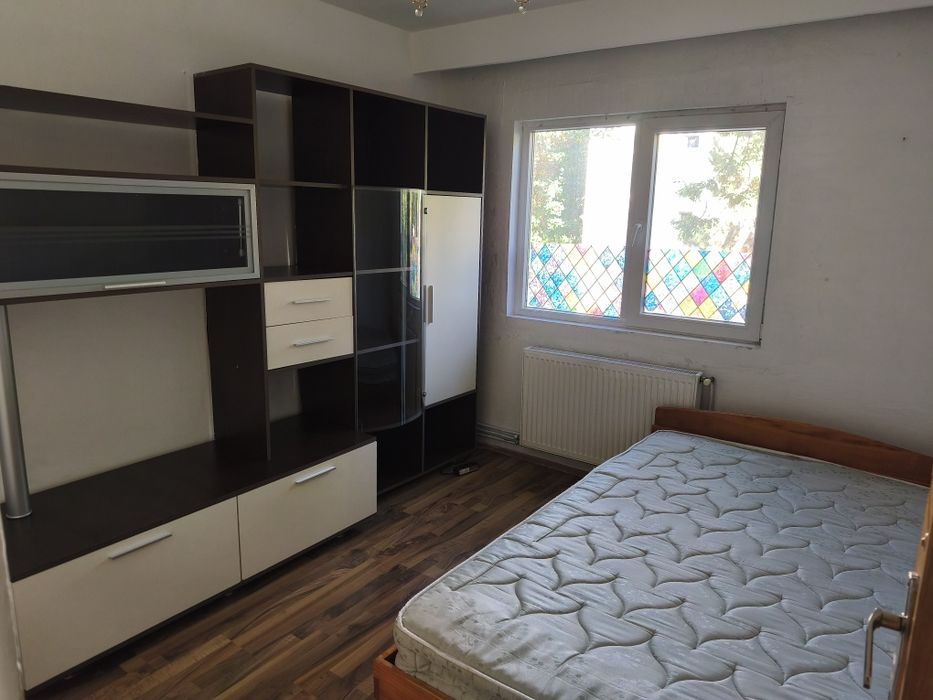 Apartament 2 camere,  etaj 1, centrală proprie – 400 m de Academia de Muzică