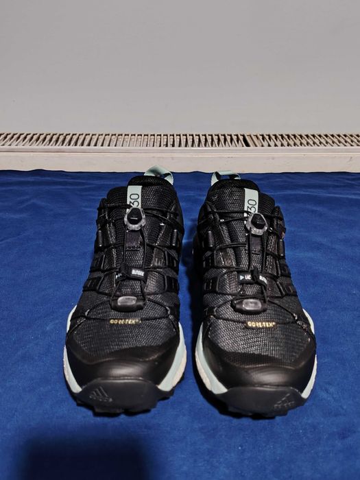 ADIDAS TERREX 330, cu GoreTex, mărimea 40, interior 24,5 cm.