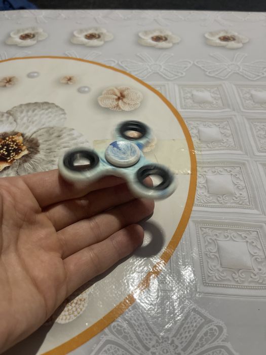Spinner Original sotiladi