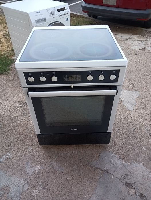 Свободно стояща печка с керамичен плот Gorenje 2 години гаранция!
