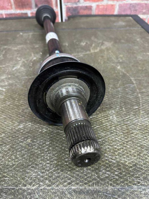 Arbore semiplanetar spate stanga BMW SERIA 5 G60