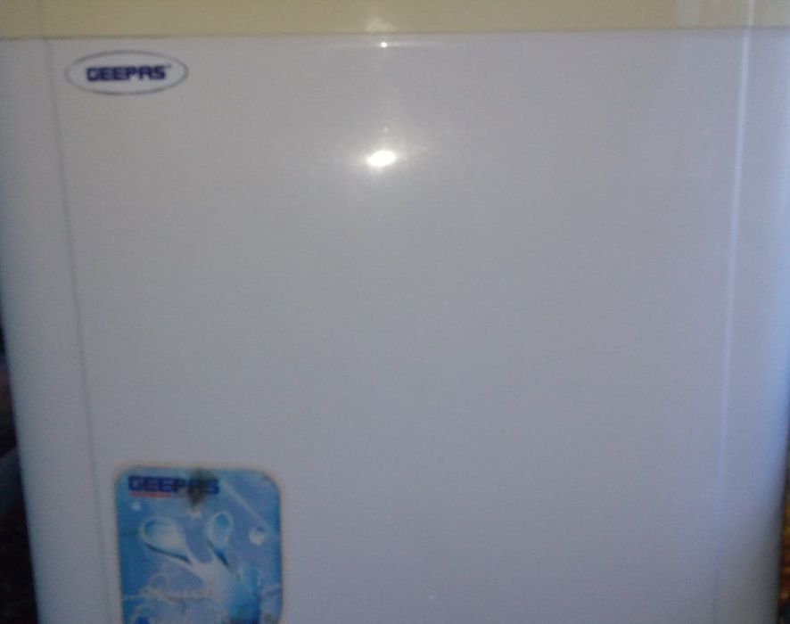 Продаётся стиральная машинка полуавтомат