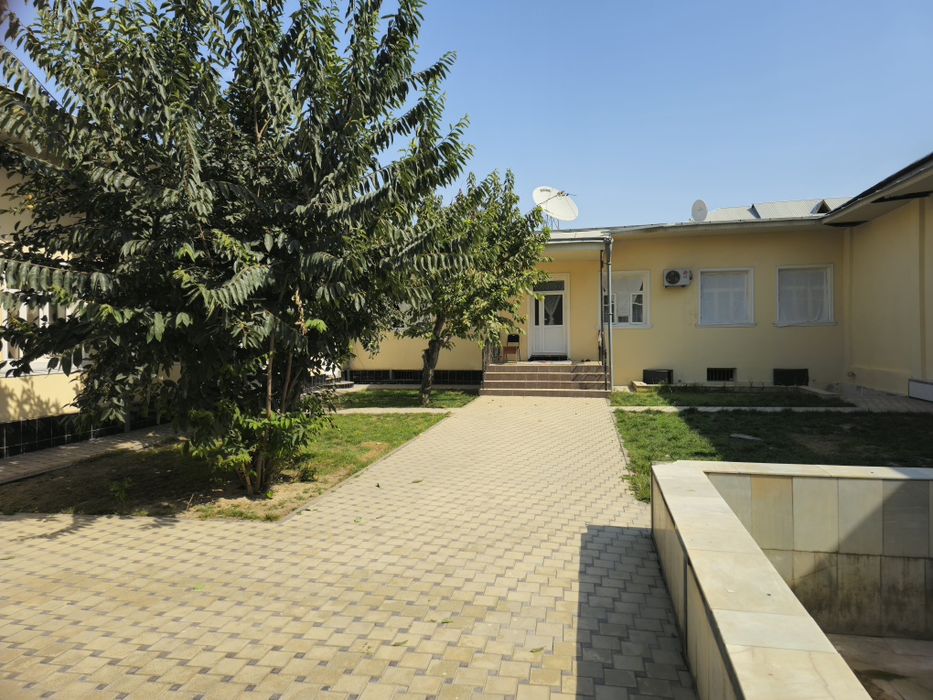 Arenda Hovli Kvartira Uchaska  Eshonguzar Nurafshon bekbaraka bektopi bozoriga yaqin