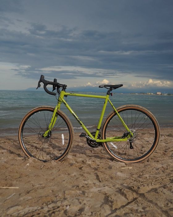 Шоссейный, гравыйный велосипед