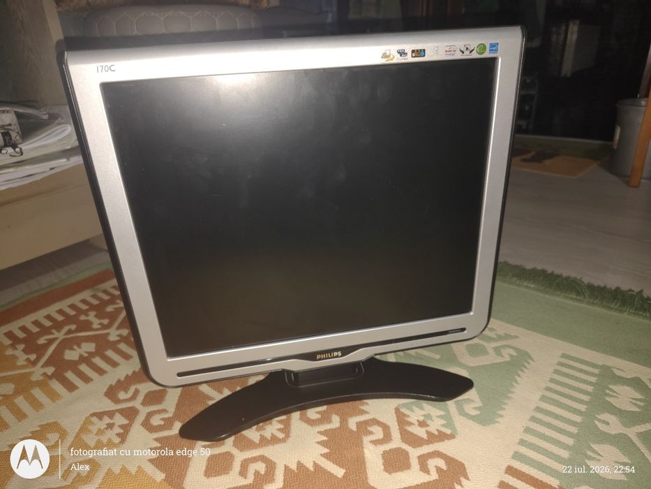 Monitor Philips 170C 17" LCD + Adaptor HDMI + Set Complet Cabluri (Plug & Play)