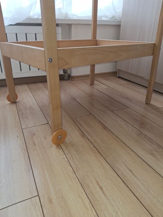 Пеленальный столик