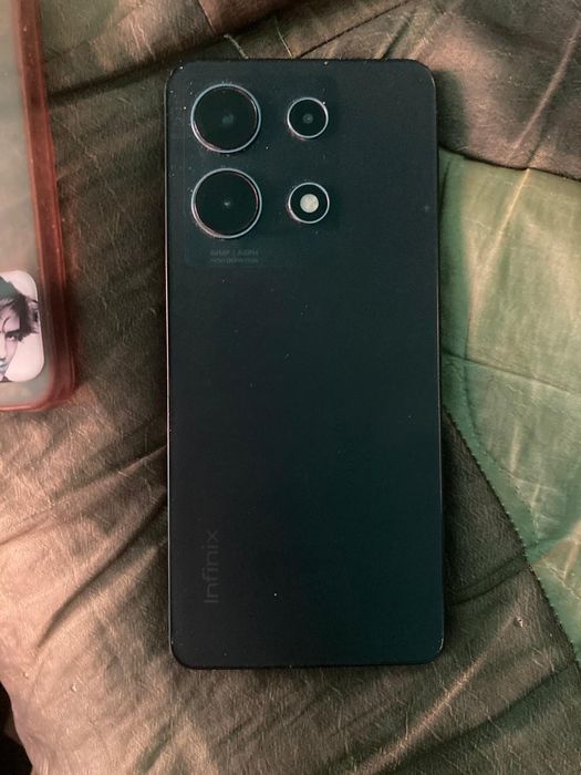 Обменяю на айфон.