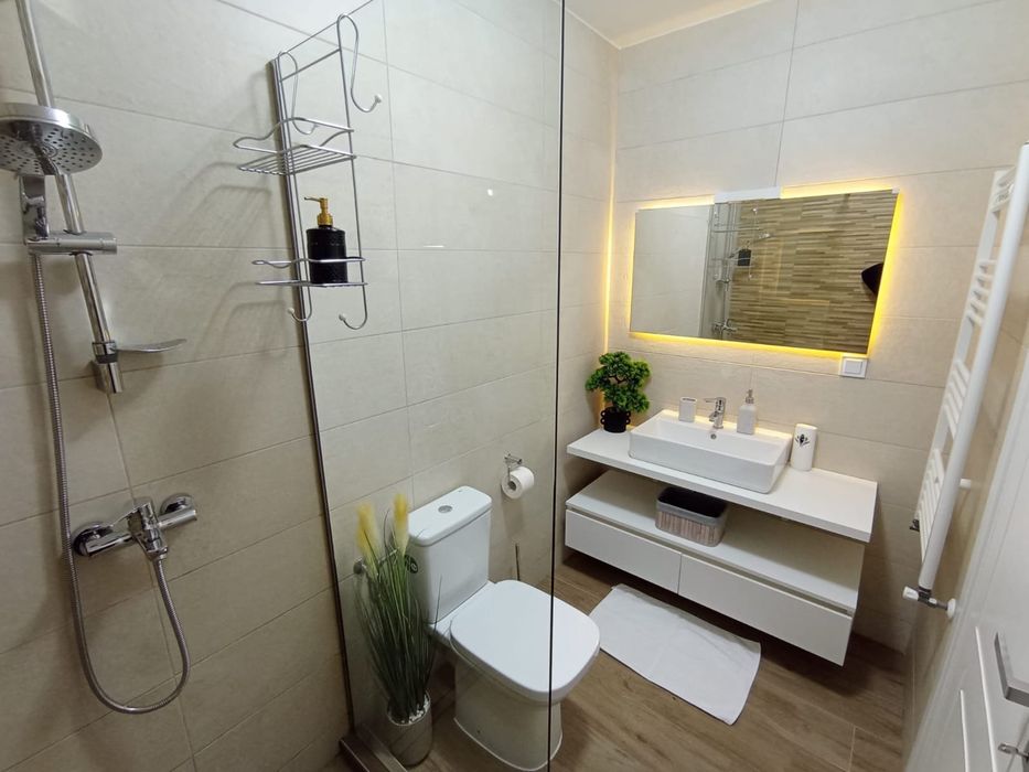 Penthouse (etajul 8) 3 camere,