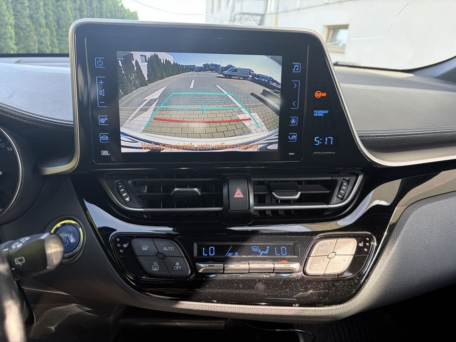 Toyota chr 2019 hybrid