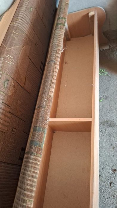 Продам кухонный диван-стол