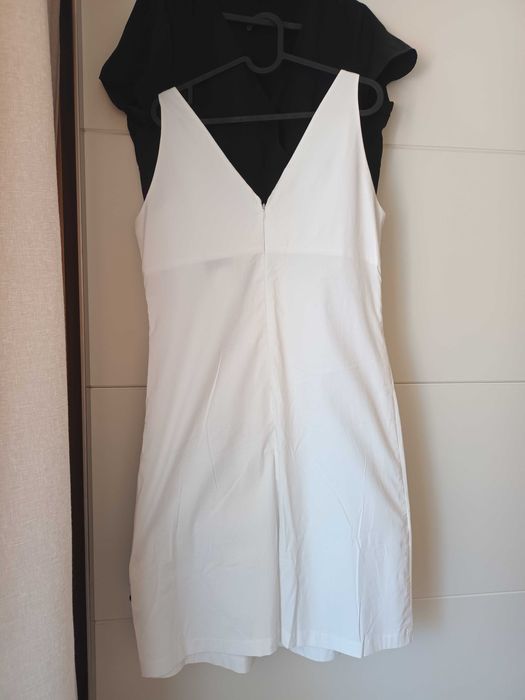 Бяла дизайнерска рокля