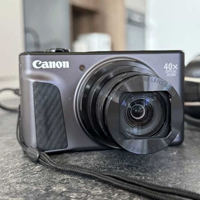Canon PowerShot SX730 HS ултра компактен фотоапарат цифрова камер с 40x Оптичен Зум, Флип екран и състояние КАТО ЧИСТО НОВО