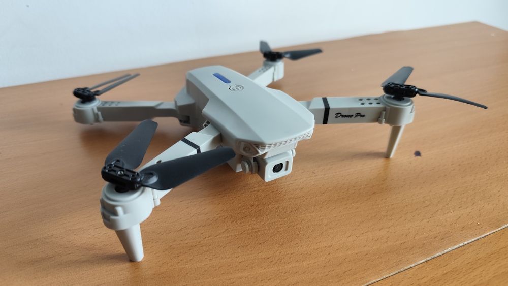 Дрон E88 pro новый