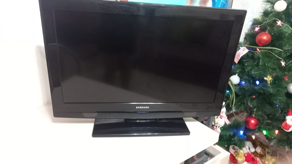 Продам телевизор
