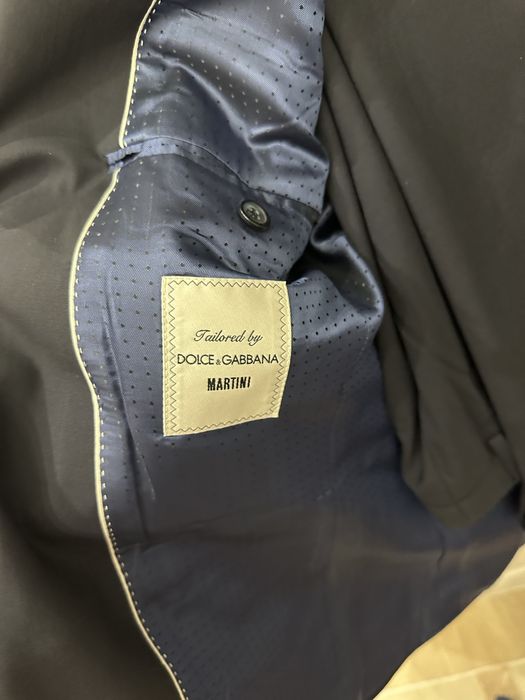 Продаю костюм DOLCE GABANNA