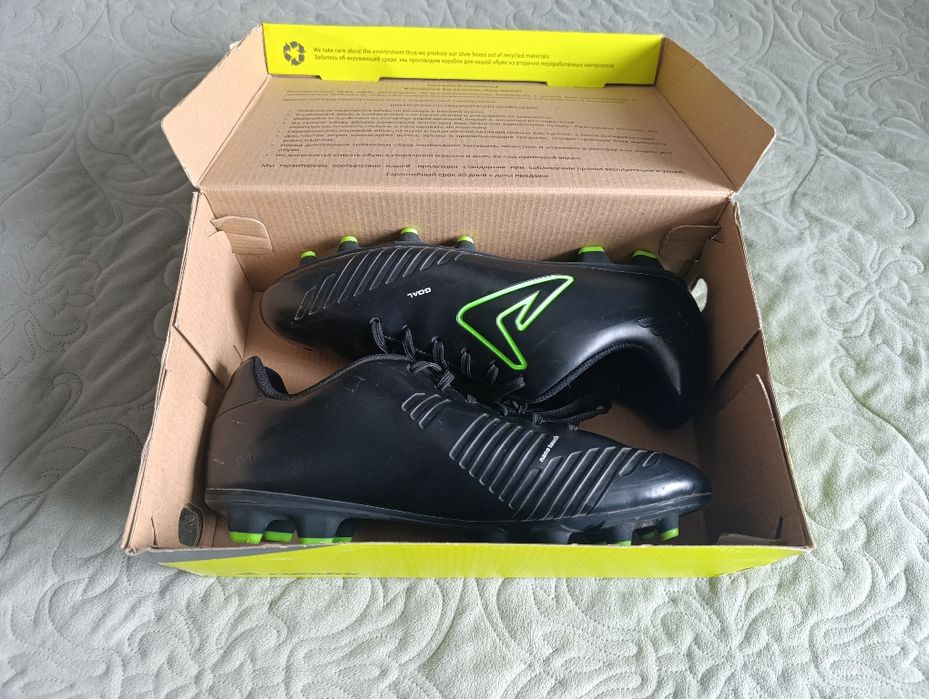 Бутсы Demix.        .