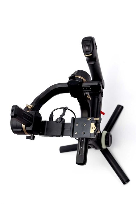 Gimbal Zhiyun Tech Crane 3S Stabilizator pe 3 axe - ca nou
